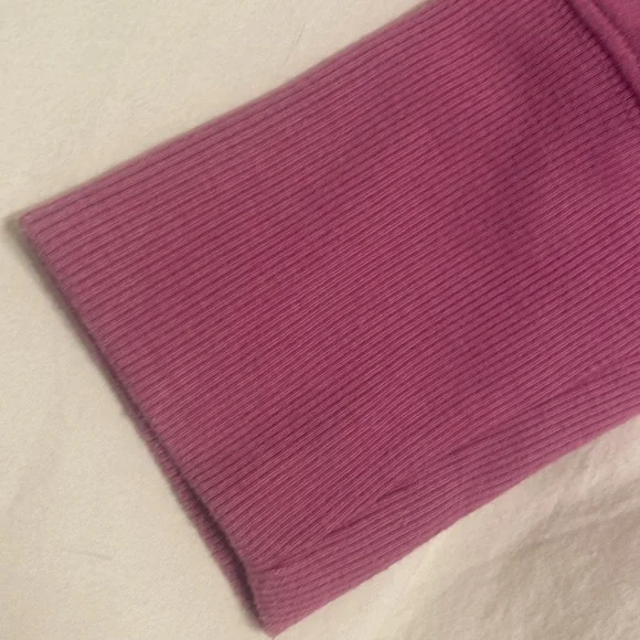 Sweater - Picture 6 of 7